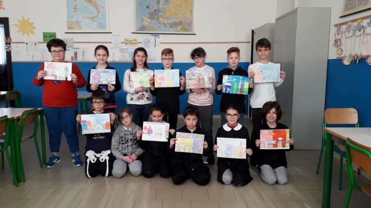 FOTO BURANO Scuola Alfredo Di Cocco classe quarta - Progetto Ponte Educativo Mediterraneo Venezia Pesce di Pace.JPG