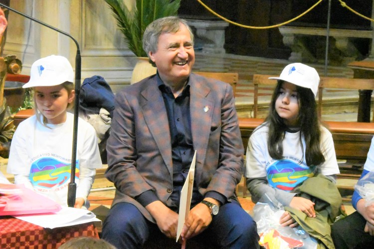 sindaco luigi brugnaro Comune di Venezia - Ponte Educativo Mediterraneo Pesce di Pace 29 maggio 2019.jpg