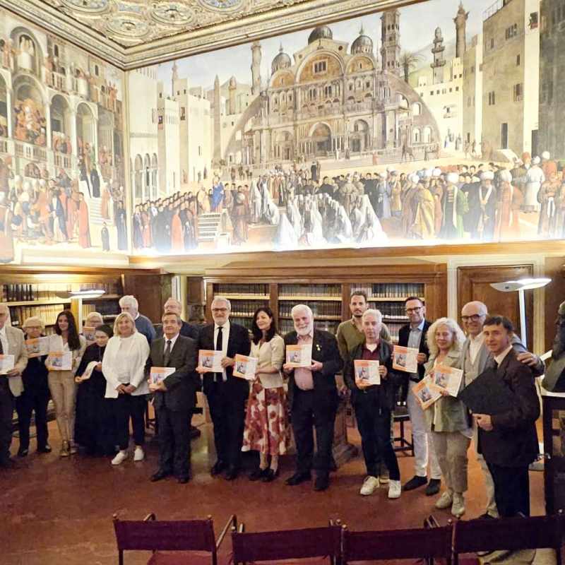 Marco Polo per i bambini in ospedale: libro con podcast italiano e&nbsp;inglese